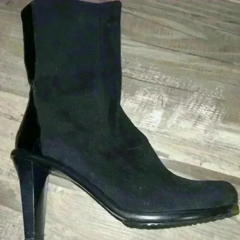 Donald J. Pliner Black Suede Heeled Boot with Faux Croc Embossing Size 6 1/2 M